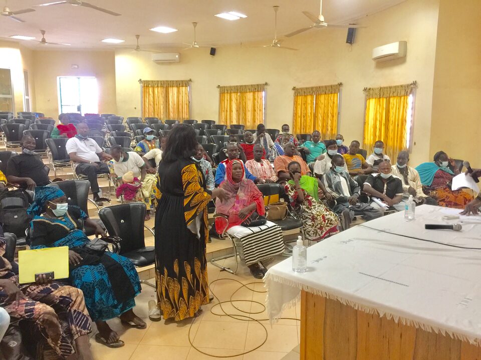 Atelier réunissant des représentants de l'ensemble des CoGes de terrains sportifs pour l'élaboration d'un statut officiel municipal et de règles de fonctionnement